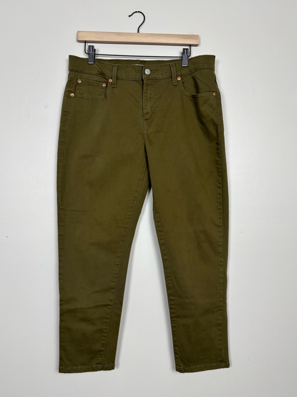 Levis Jeans Womens 32 Boyfriend Mid Rise Denim in Green